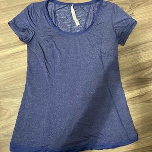 Lululemon short sleeve shirt